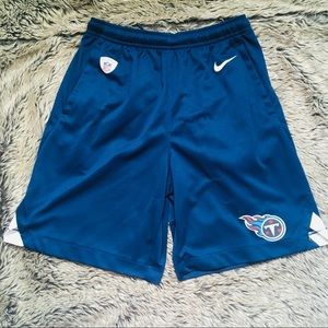 NFL NIKE boy’s navy dry fit athletic shorts size medium